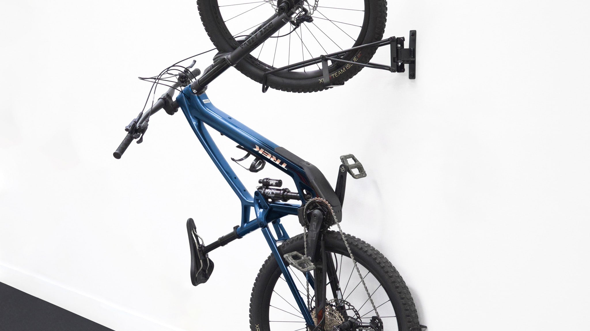 E-Bike Storage for Apartments: No-Lift, No-Drill Solutions