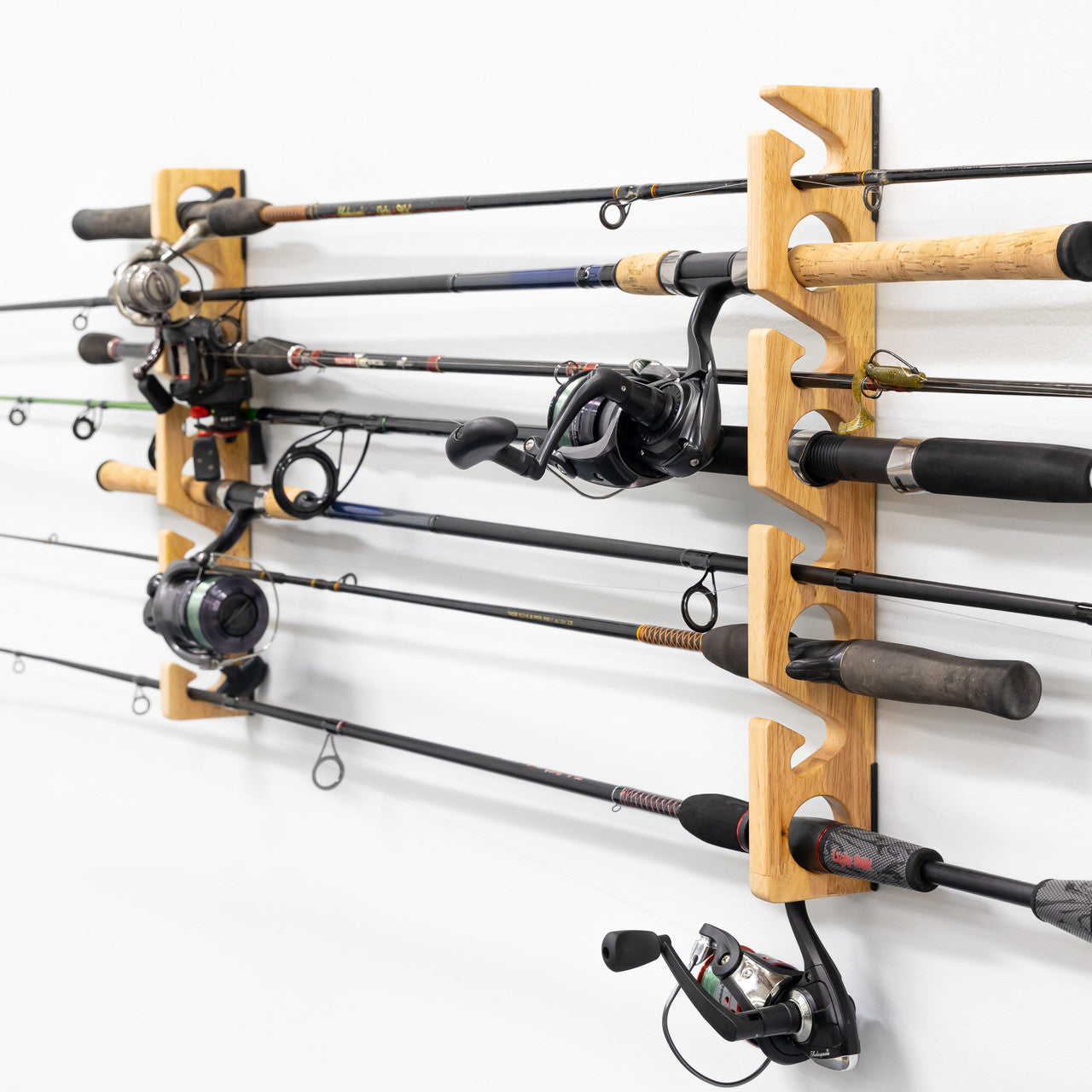 Organized Fishing SOMWR Oak Finish 8 Holder Wall Rod Rack - Runnings