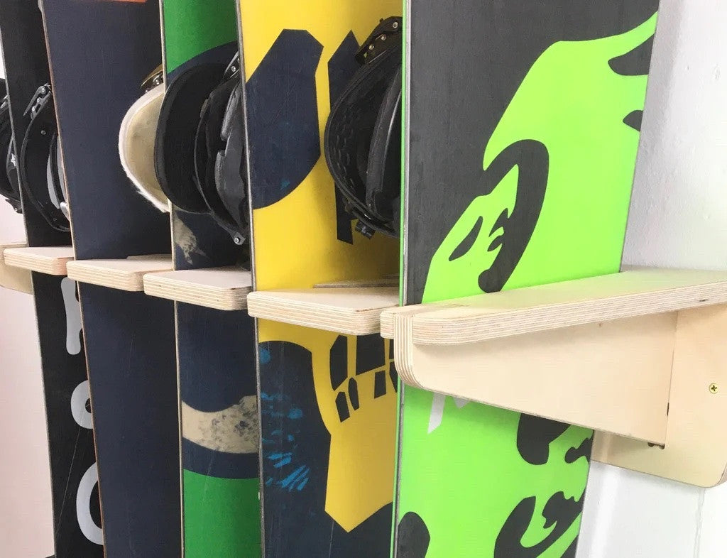snowboard wall hanger 