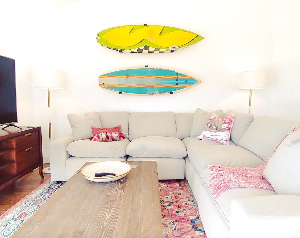 surfboard wall mount