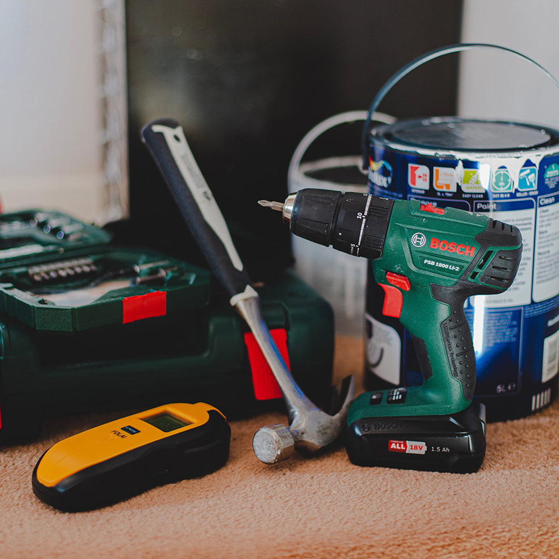 How to Turn Your Garage Into a Workshop