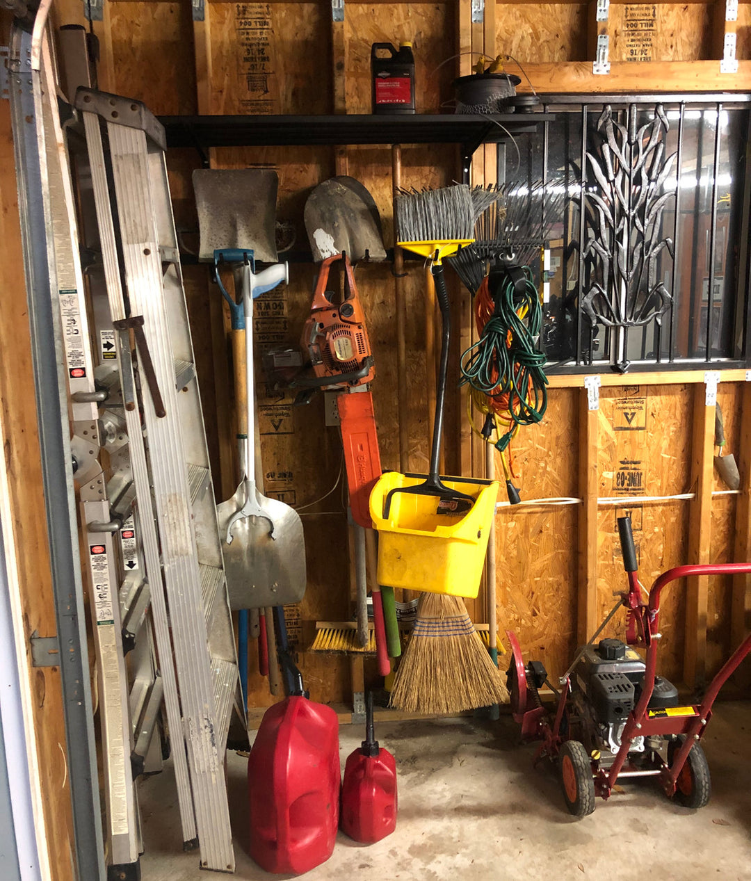 tool shed storage hooks