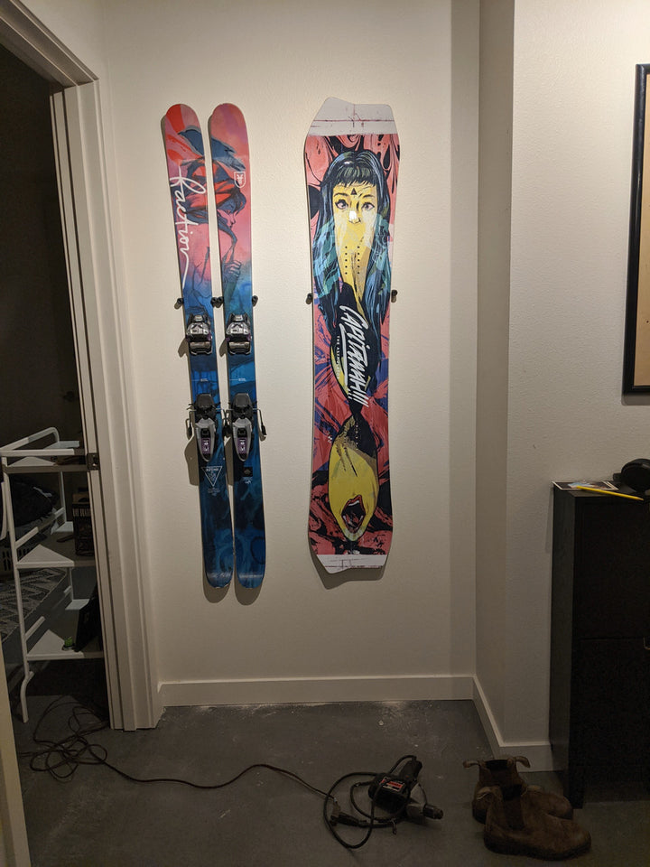 The Cinch | Floating Snowboard Wall Mount