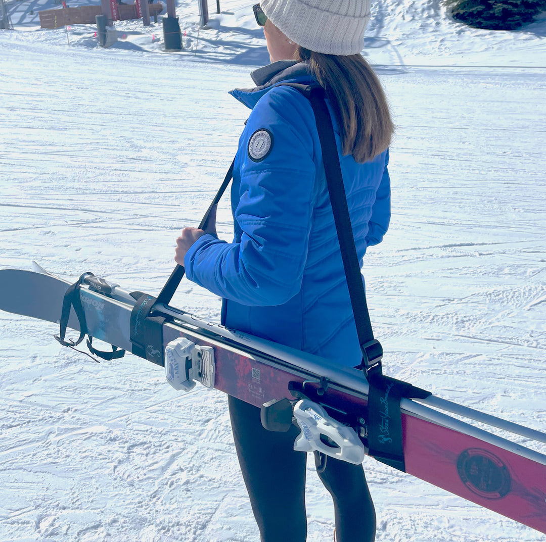 how to carry skis