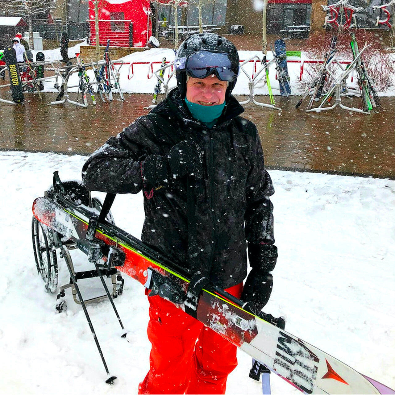 Ski and Pole Carrier | Shoulder Strap – StoreYourBoard