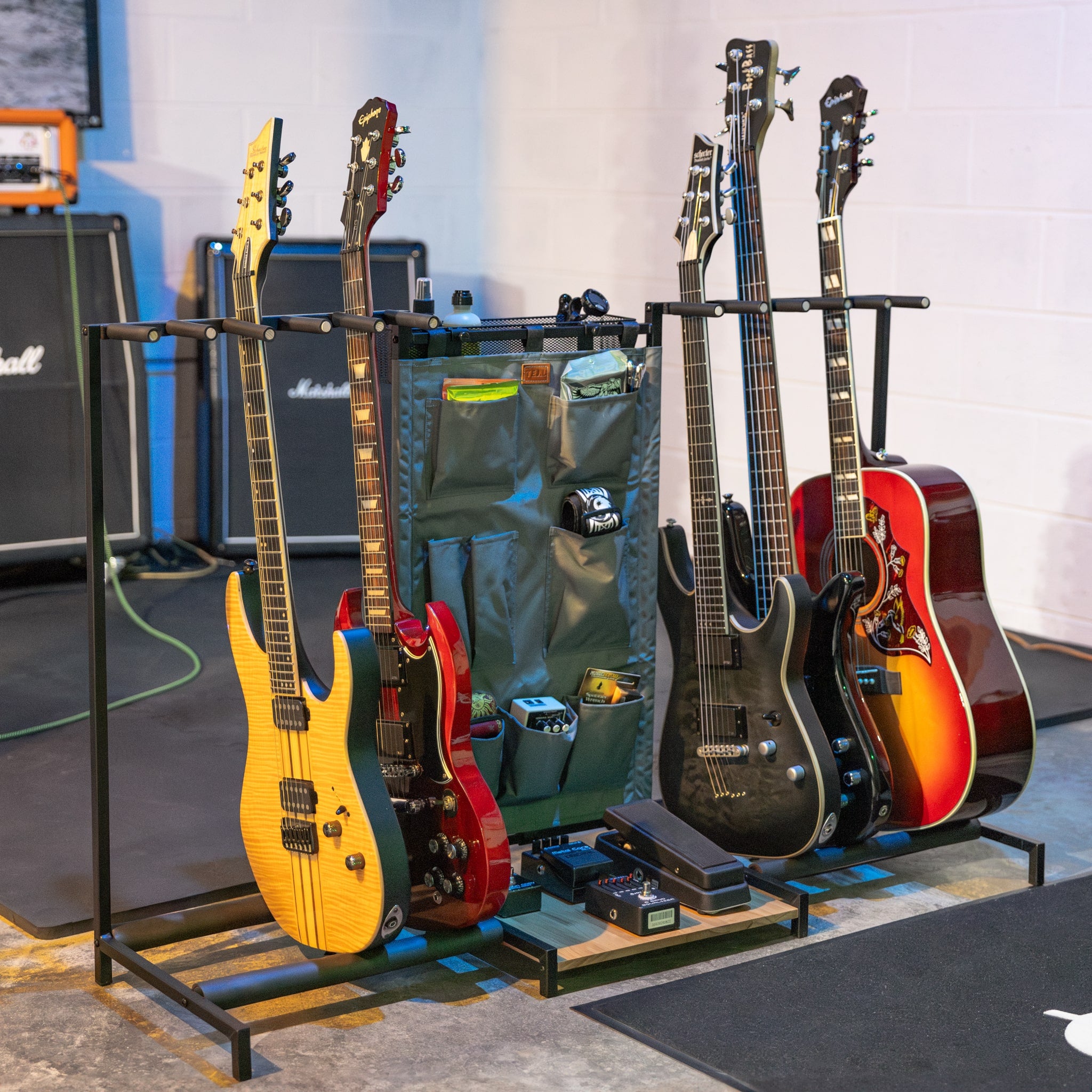 multi guitar stand