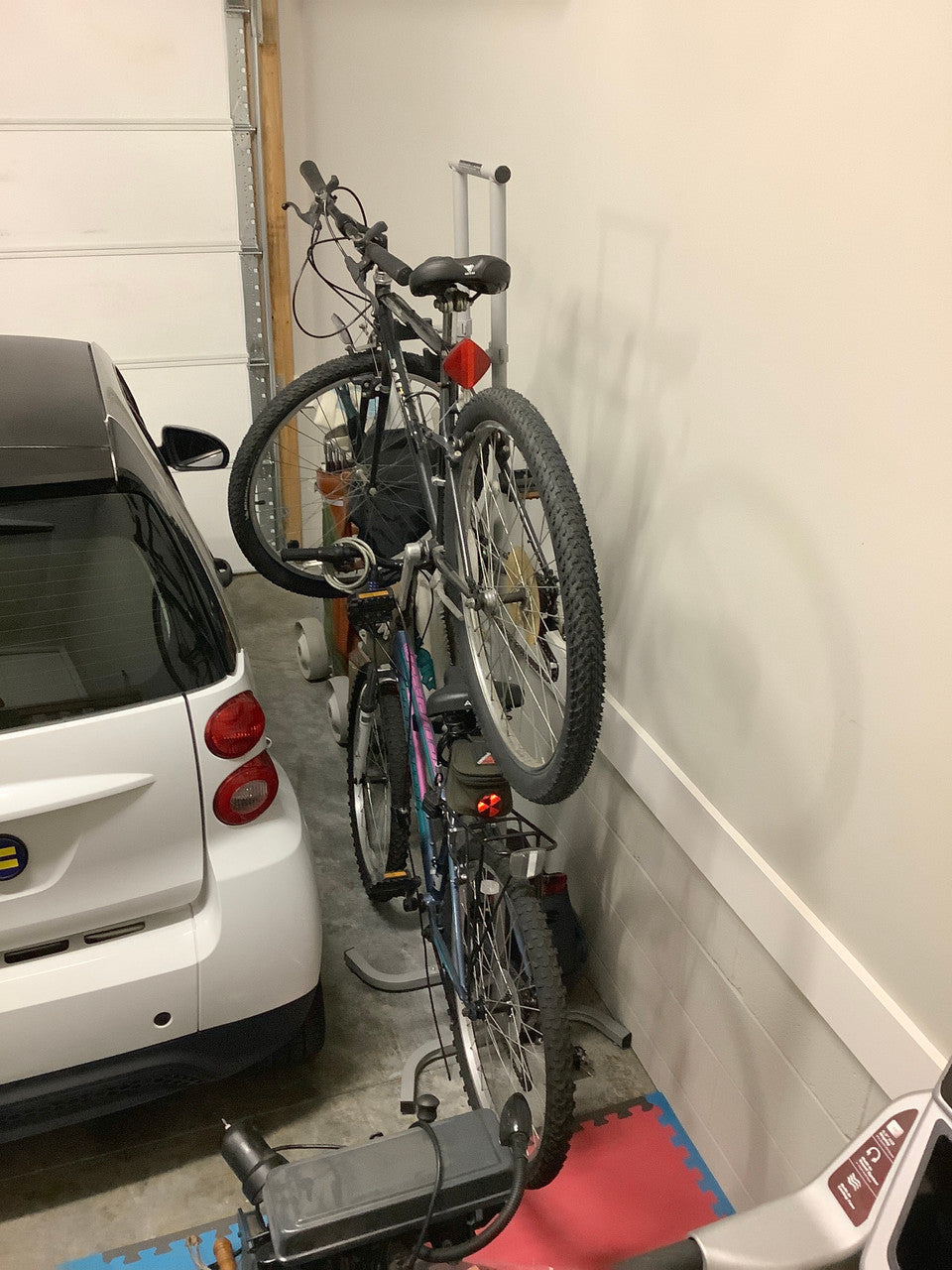 freestanding garage bike rack