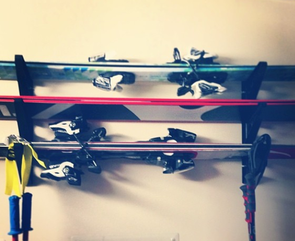 horizontal wall rack for skis and ski poles